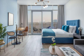 Silkhaus large modern studio with Burj Khalifa view